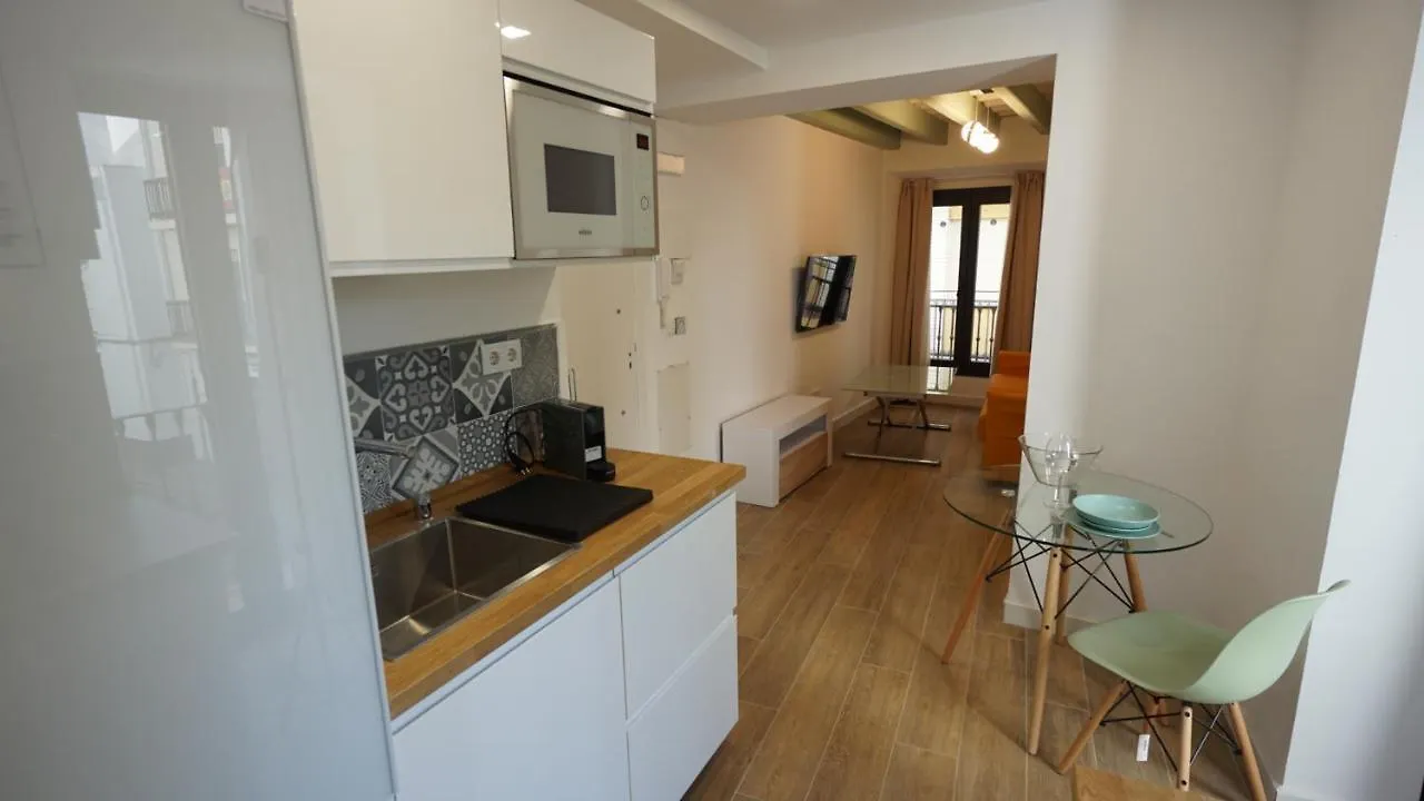 Rentalsevilla Cardenal Cervantes III 0*, Seville Spain